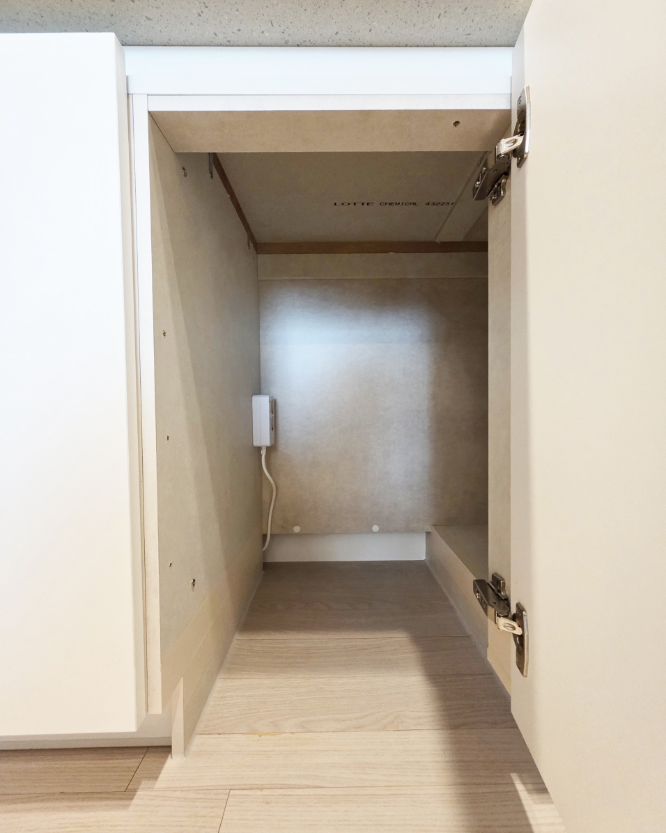 땅콩선반 철거 후 로봇청소기장 리폼 시공 후